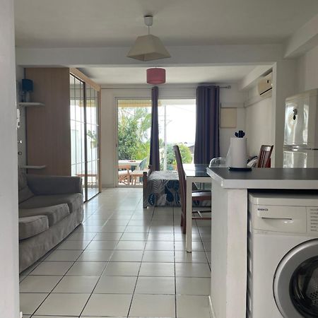 Studio 40M2 Saint Gilles Les Bains Exteriör bild