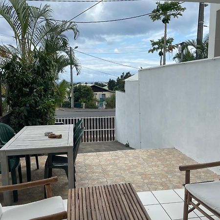 Studio 40M2 Saint Gilles Les Bains Exteriör bild