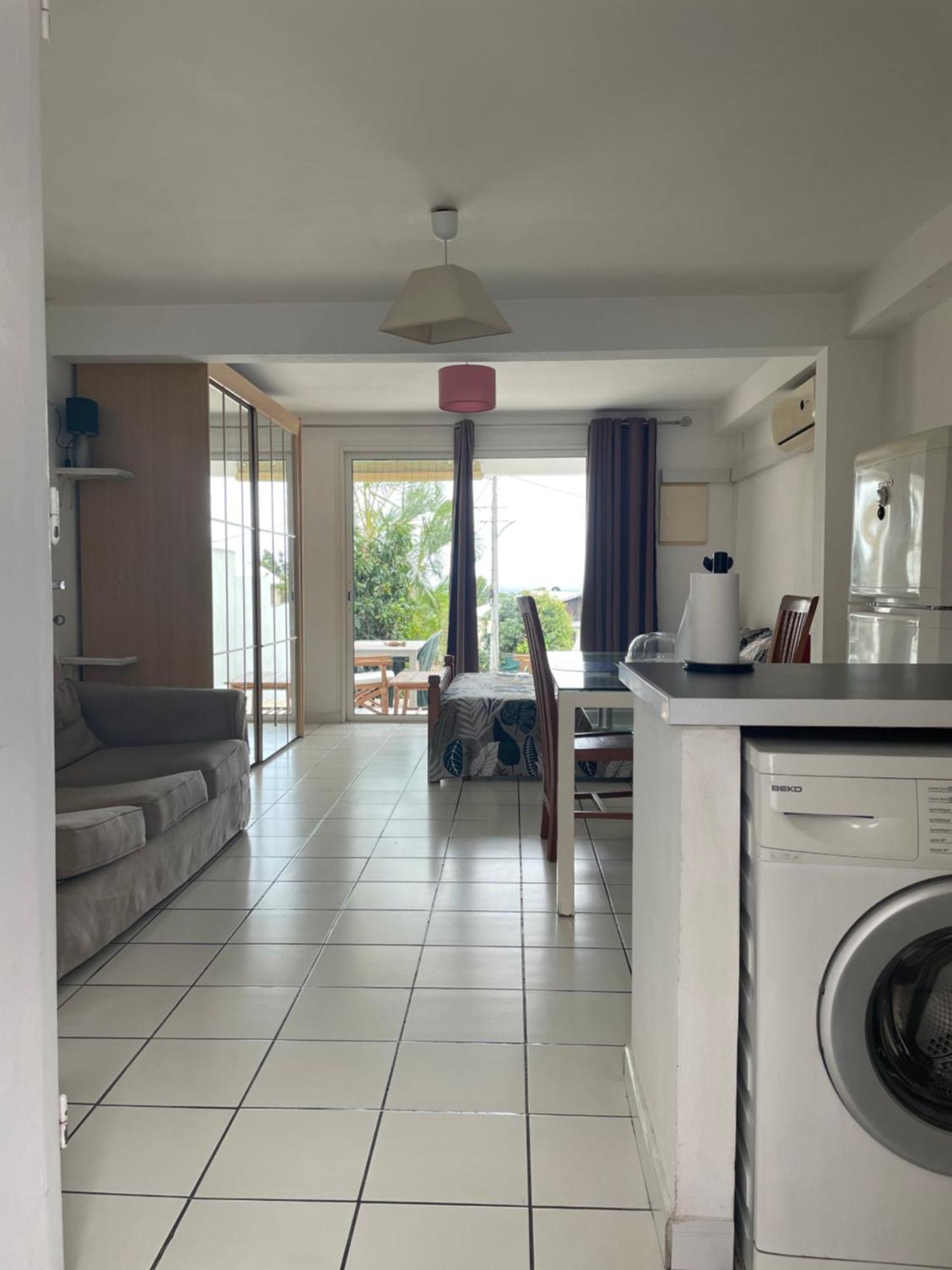 Studio 40M2 Saint Gilles Les Bains Exteriör bild