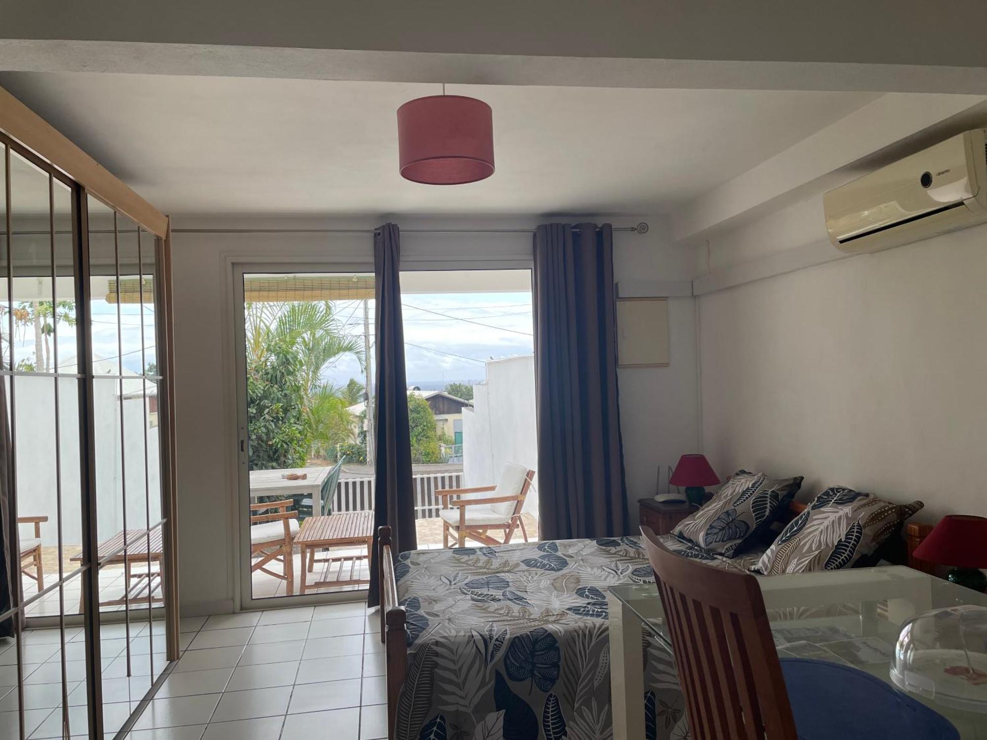 Studio 40M2 Saint Gilles Les Bains Exteriör bild